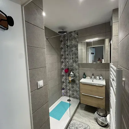 2 Bedroom Luxury Sea View Terrace Lägenhet *