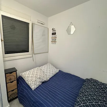 2 Bedroom Luxury Sea View Terrace *