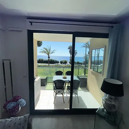 Apartament 2 Bedroom Luxury Sea View Terrace
