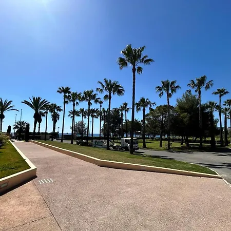 2 Bedroom Luxury Sea View Terrace *